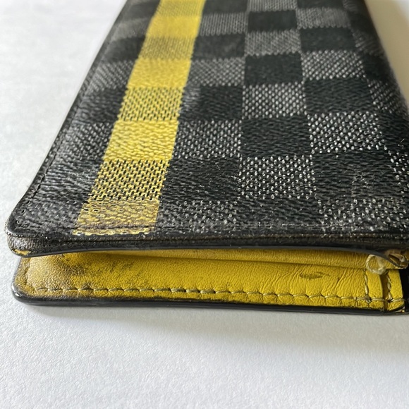 Louis Vuitton Brazza Damier Graphite Yellow Stripe Wallet- FLAWED GEM - Picture 5 of 13